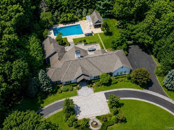 537 Split Rock Road , Syosset, NY 11791
