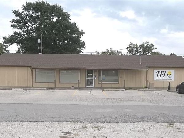 501 N State Street, Iola, KS 66749
