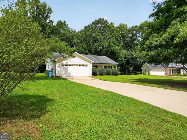 2015 Jefferson Way, Mcdonough, GA 30252