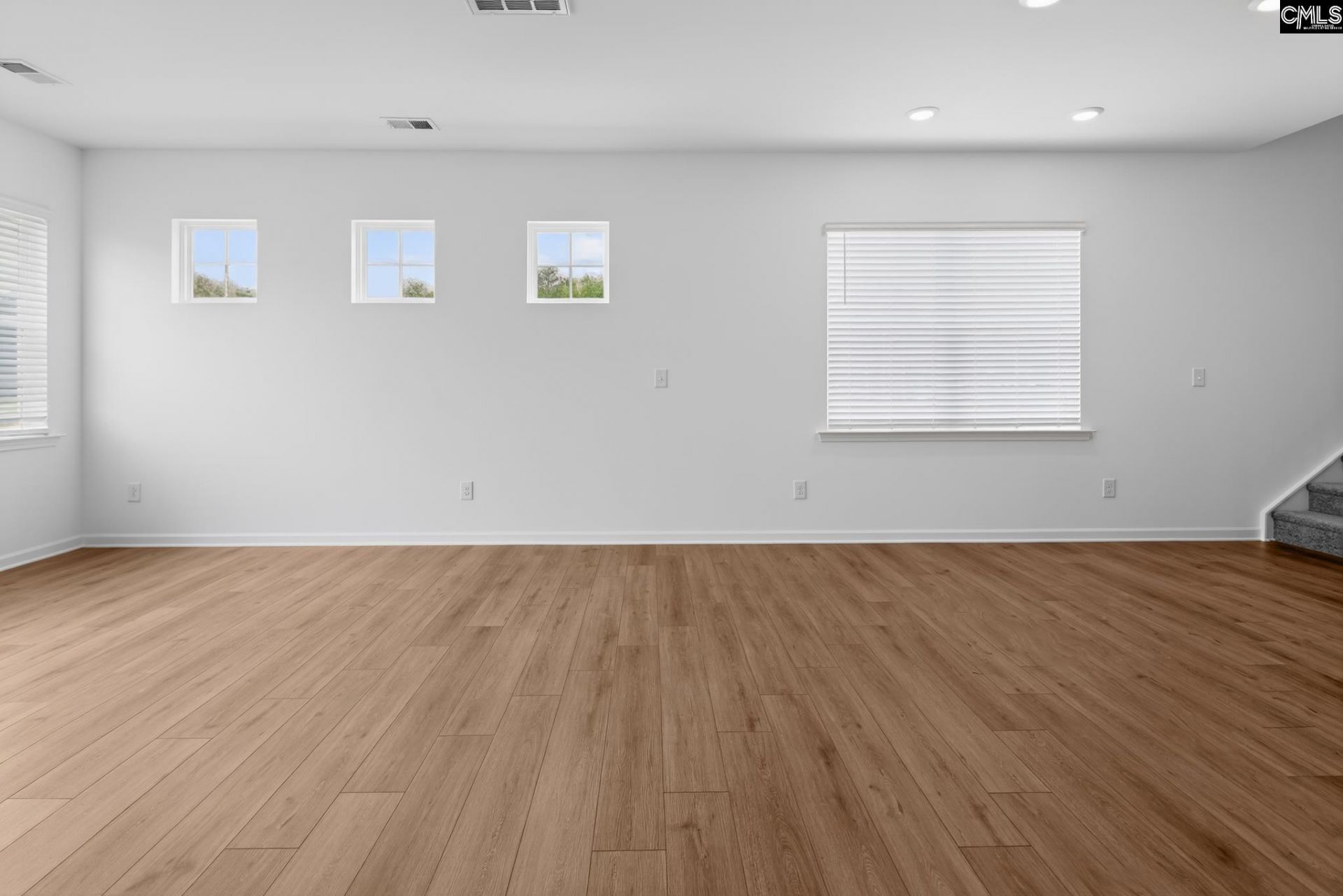 247 Foxglade Drive  Photo 16