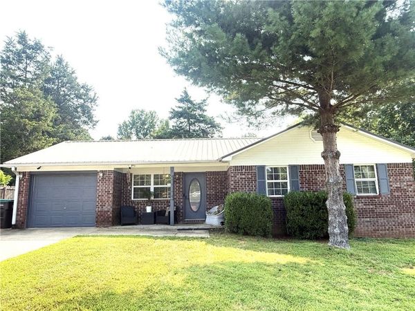 5 Cedar Creek Court , Dover, AR 72837