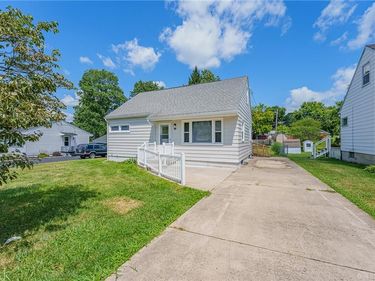 677 S Columbus Street, Xenia Twp, OH 45385