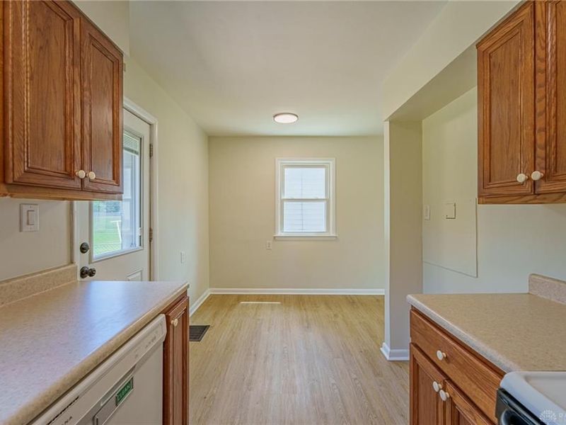 677 S Columbus Street, Xenia Township, OH 45385 Photo 14