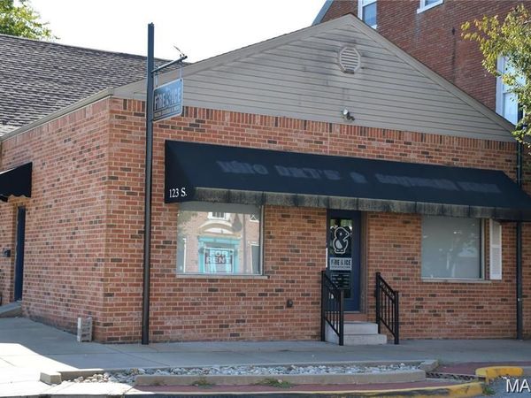 123 S Main Street, Columbia, IL 62236