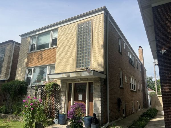 6528 N Rockwell Street , Unit 2, Chicago, IL 60645