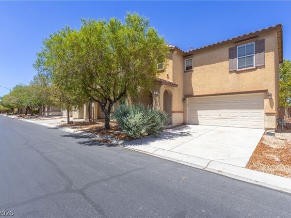 82 Wood Cliff Avenue, Las Vegas, NV 89183