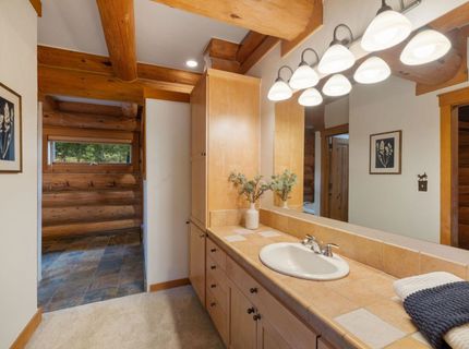 14386 Wolfgang Road, Truckee, CA 96161 Photo
