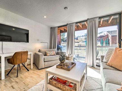 11591 Snowpeak Way , Unit #209, Truckee, CA 96161 Photo