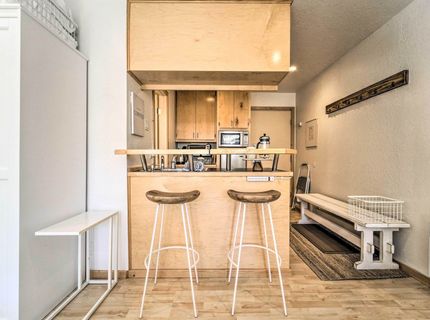 11591 Snowpeak Way , Unit #209, Truckee, CA 96161 Photo