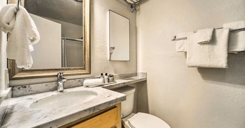11591 Snowpeak Way , Unit #209, Truckee, CA 96161 Photo