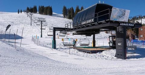 11591 Snowpeak Way , Unit #209, Truckee, CA 96161 Photo