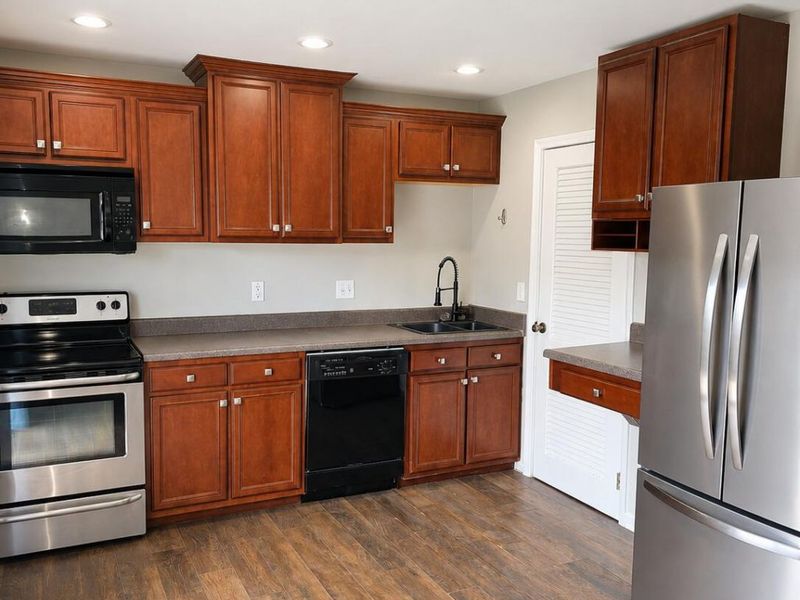 6919 Curtis Way, Florence, KY 41042 Photo 9