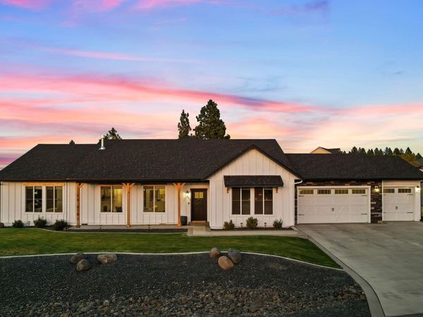 2539 S Man O War Ln, Spokane Valley, WA 99037