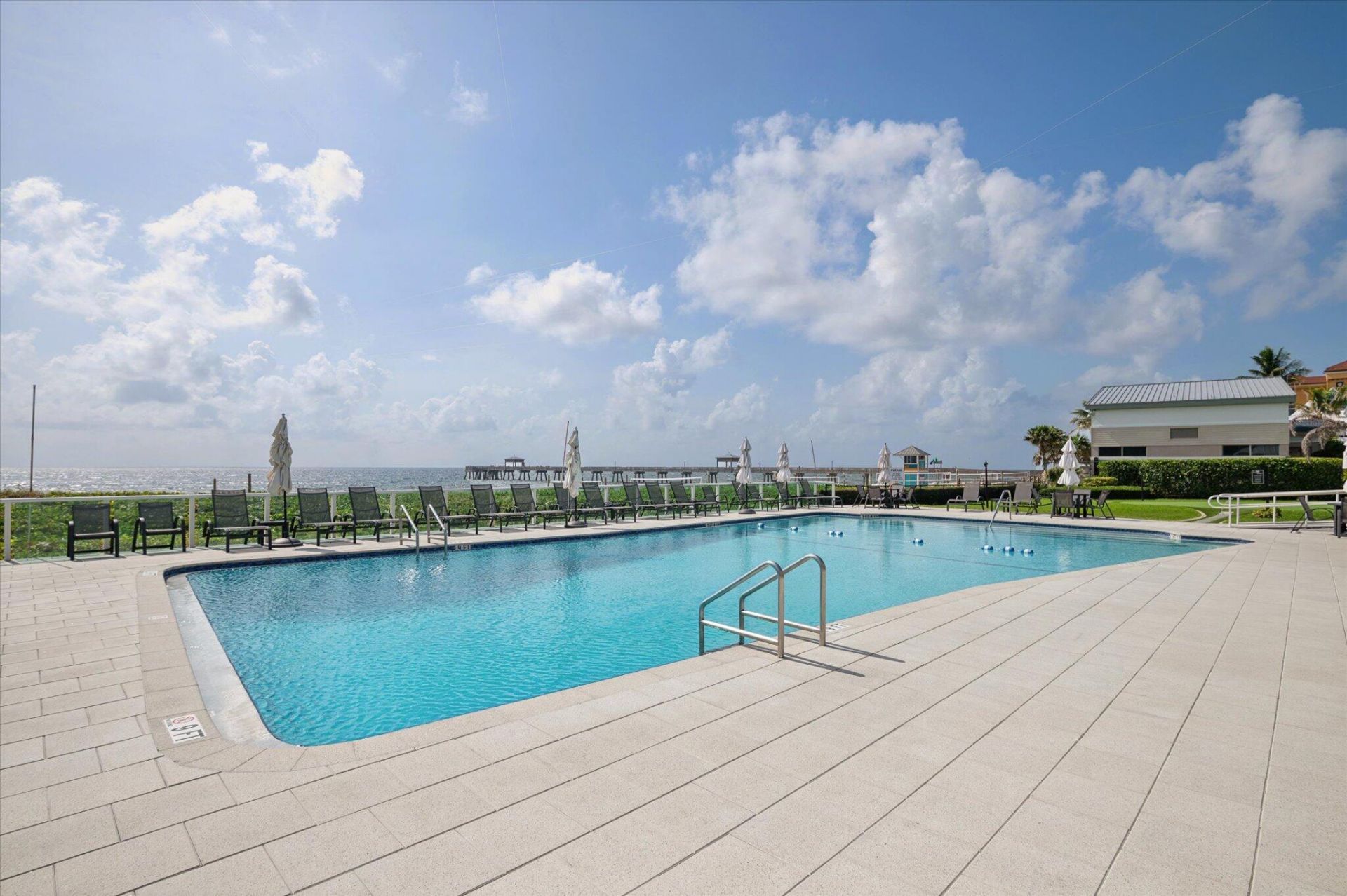 333 NE 21st Avenue, Unit 1520, Deerfield Beach, FL 33441 Photo