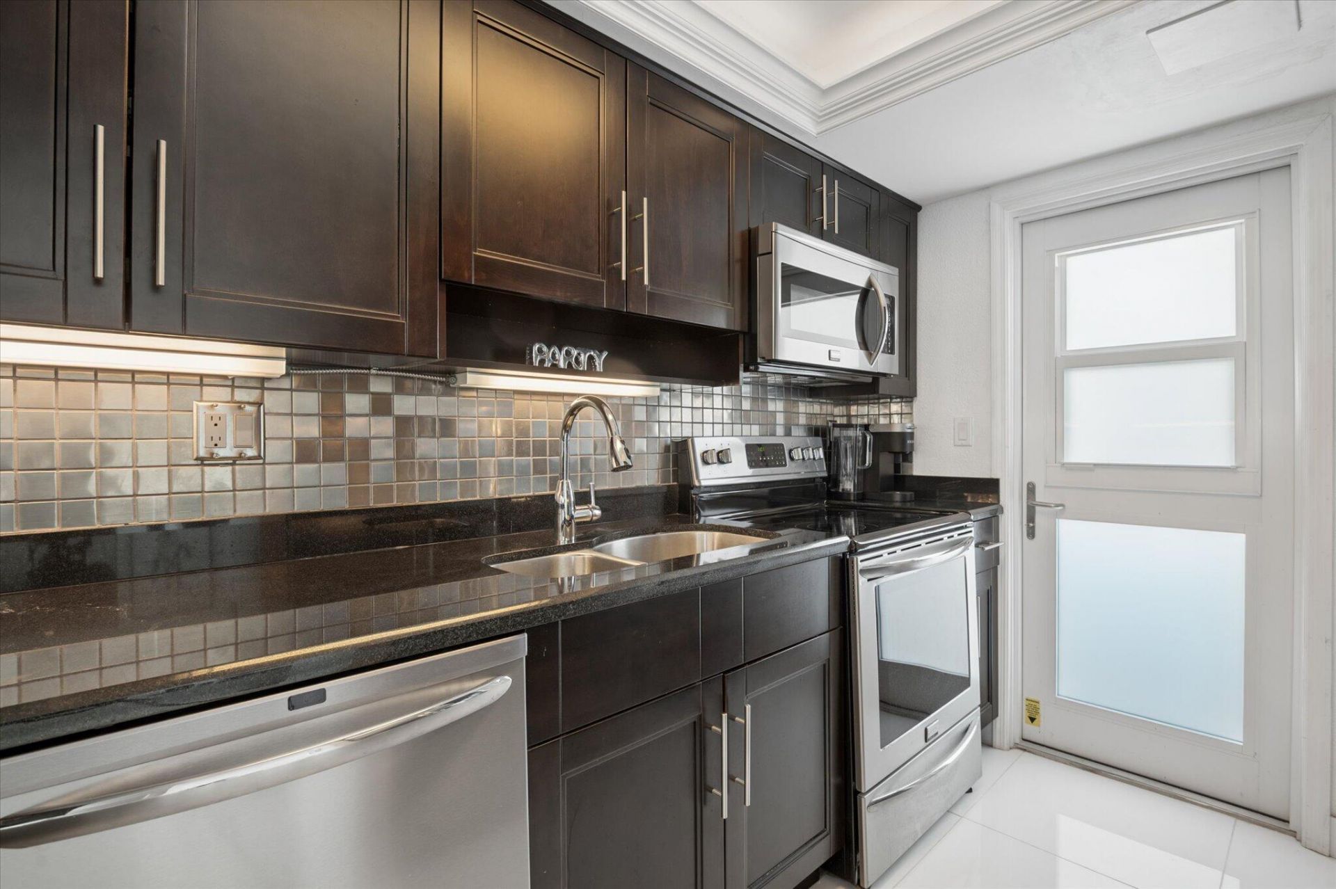 333 NE 21st Avenue, Unit 1520, Deerfield Beach, FL 33441 Photo