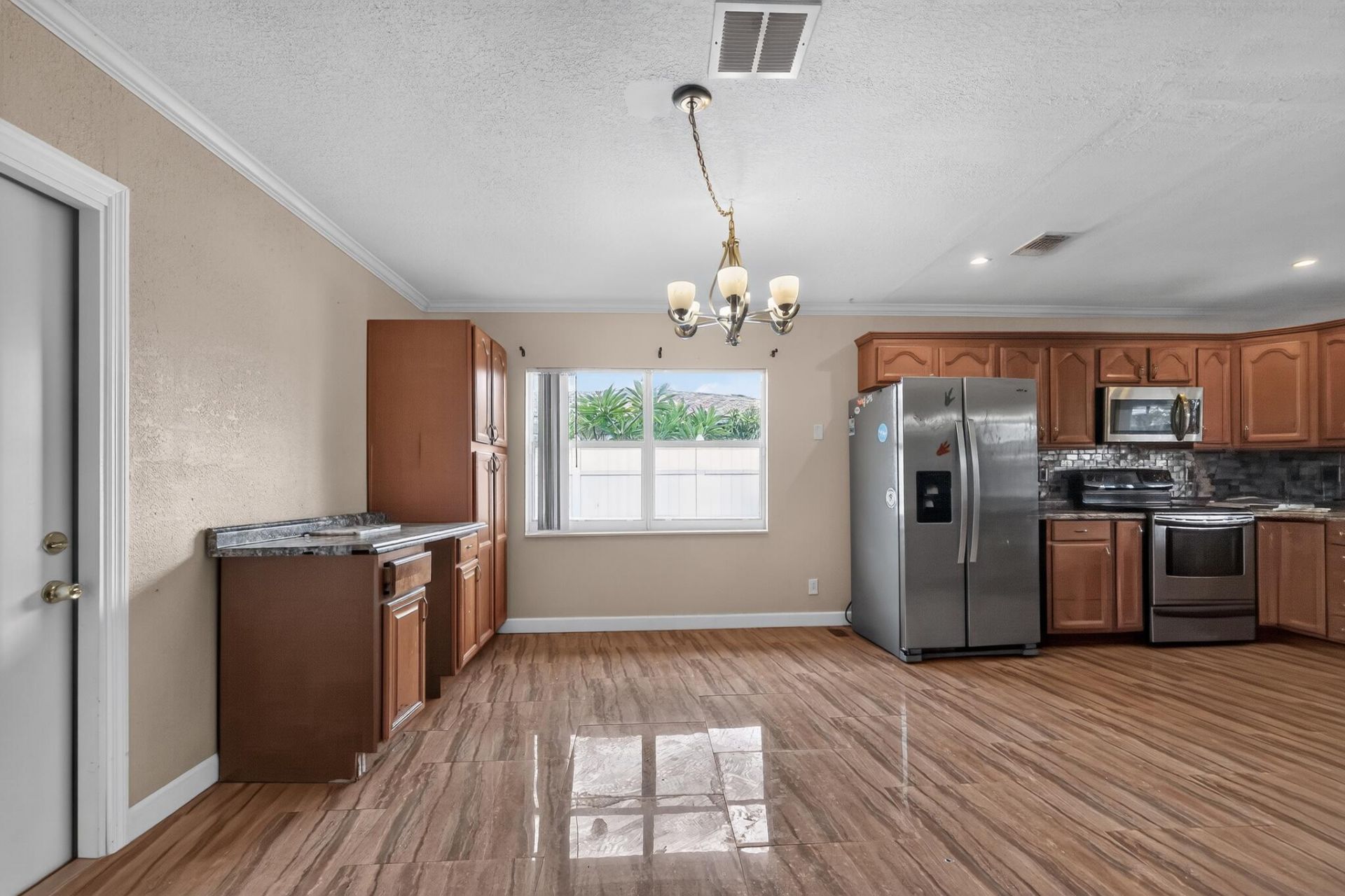 8208 NW 75th Avenue, Tamarac, FL 33321 Photo