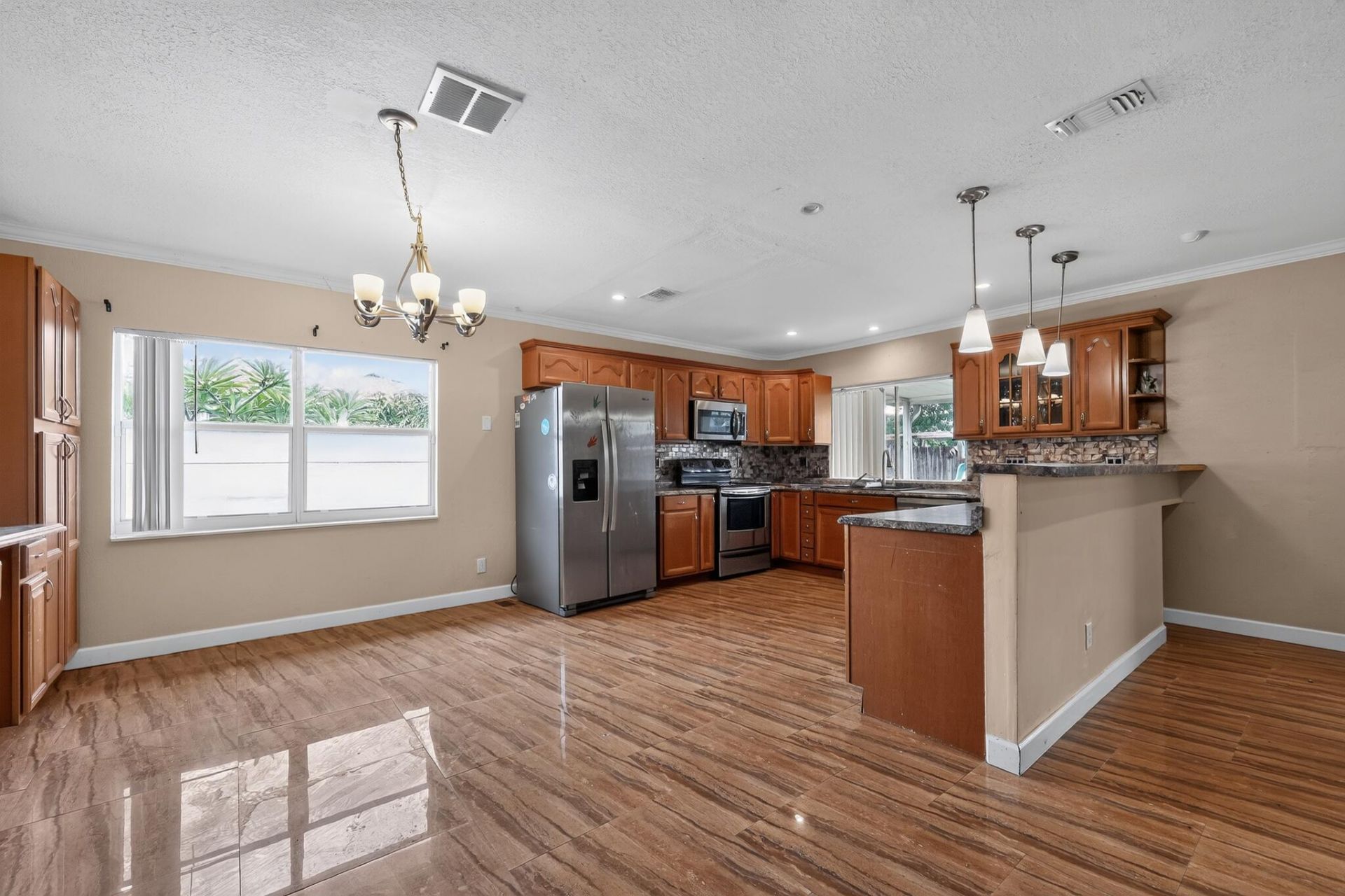 8208 NW 75th Avenue, Tamarac, FL 33321 Photo