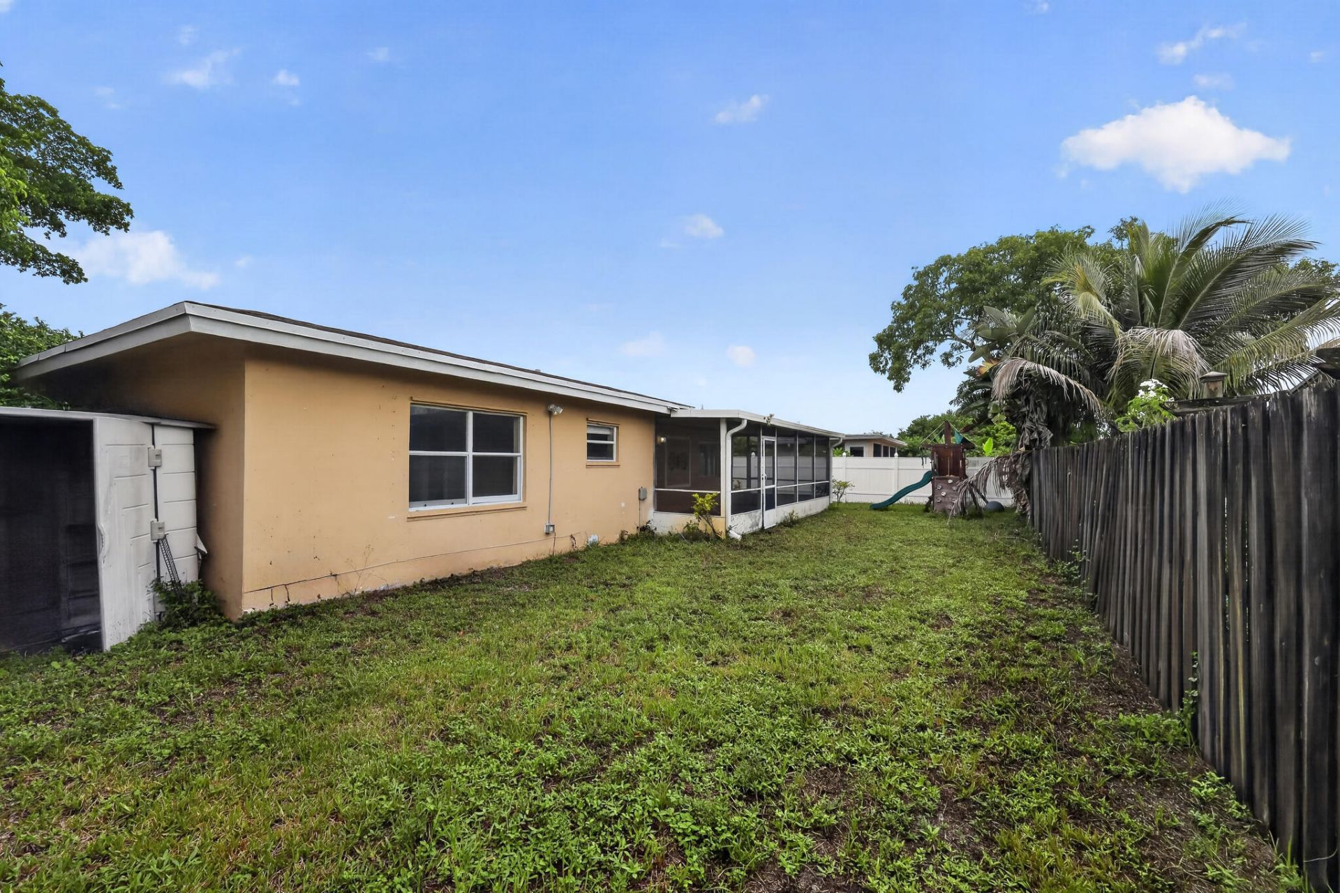 8208 NW 75th Avenue, Tamarac, FL 33321 Photo