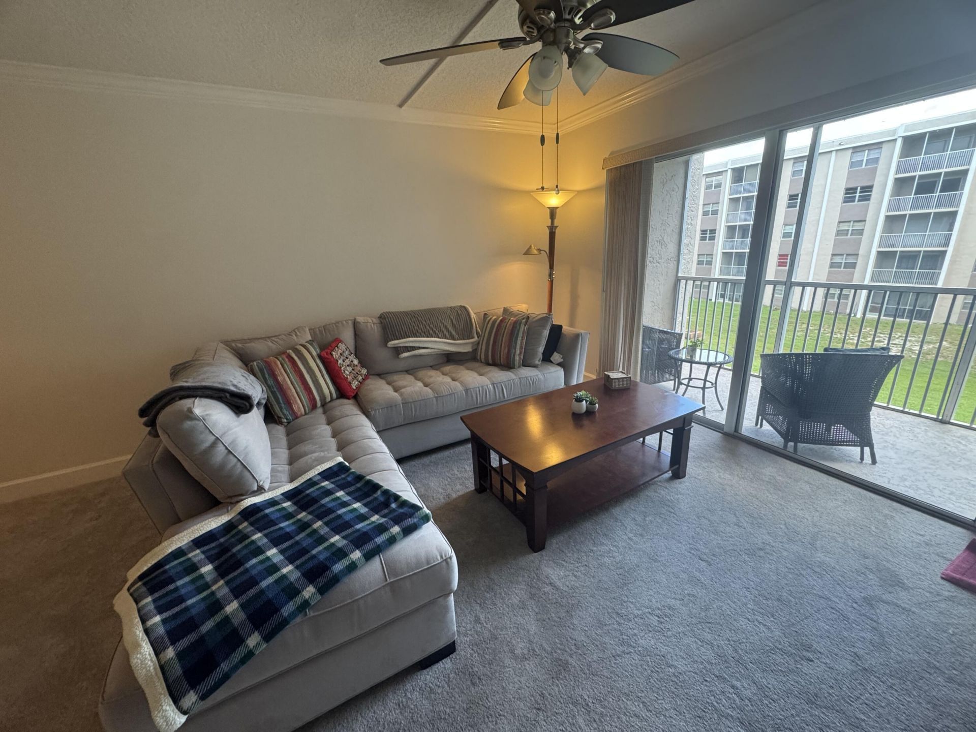 1075 Riverside Drive, Unit 303, Coral Springs, FL 33071 Photo