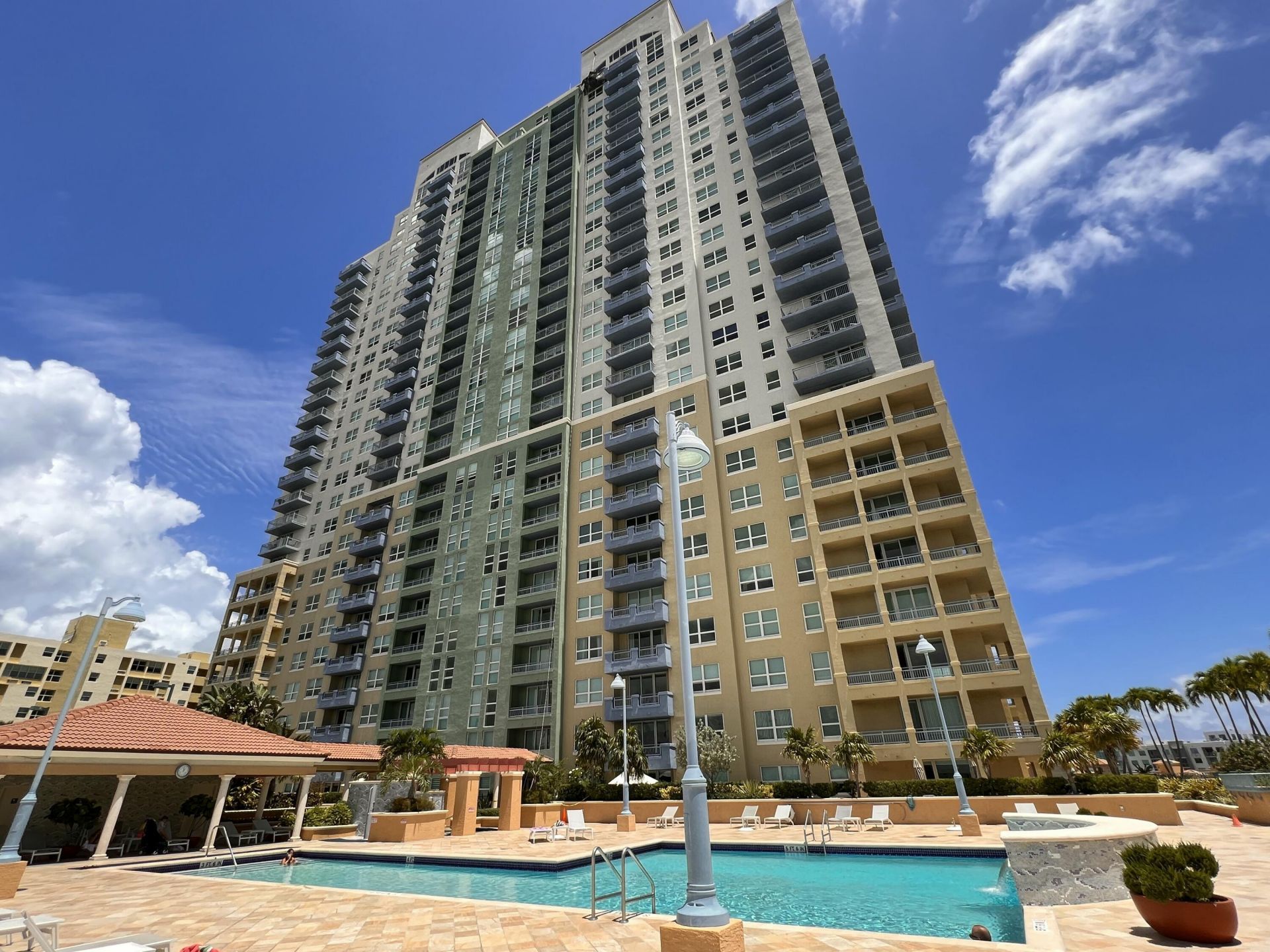 90 Alton Road, Unit 2110, Miami Beach, FL 33139 Photo