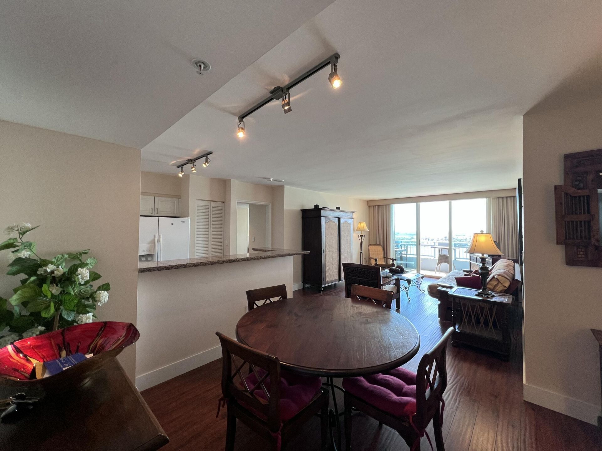 90 Alton Road, Unit 2110, Miami Beach, FL 33139 Photo