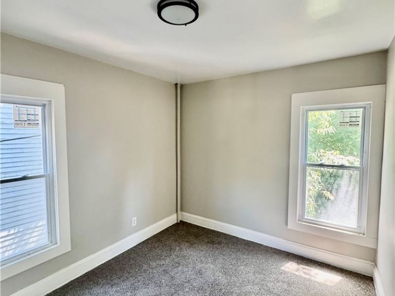 10818 Bryant Avenue, Cleveland, OH 44108 Photo 10