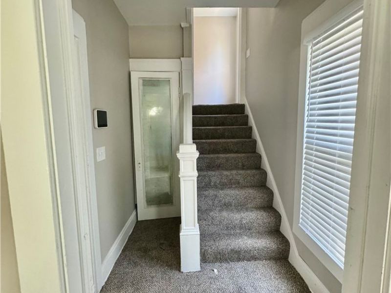 10818 Bryant Avenue, Cleveland, OH 44108 Photo 19
