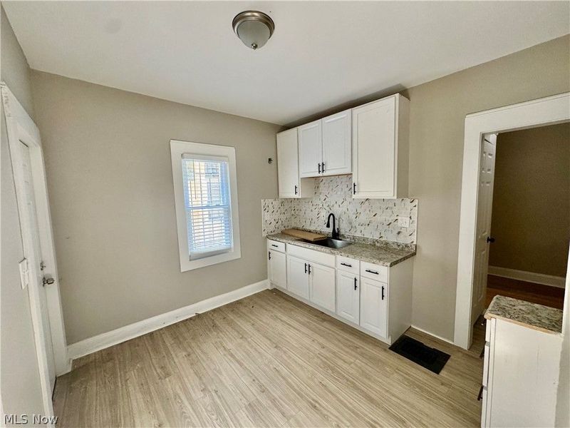 10818 Bryant Avenue, Cleveland, OH 44108 Photo 5