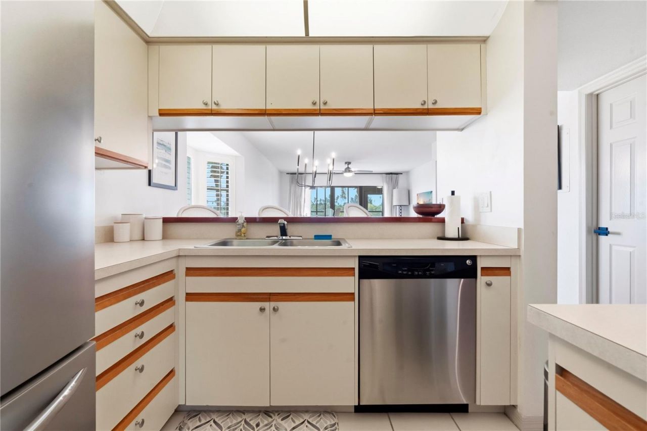 460 Bouchelle Drive, Unit 101, New Smyrna Beach, FL 32169 Photo