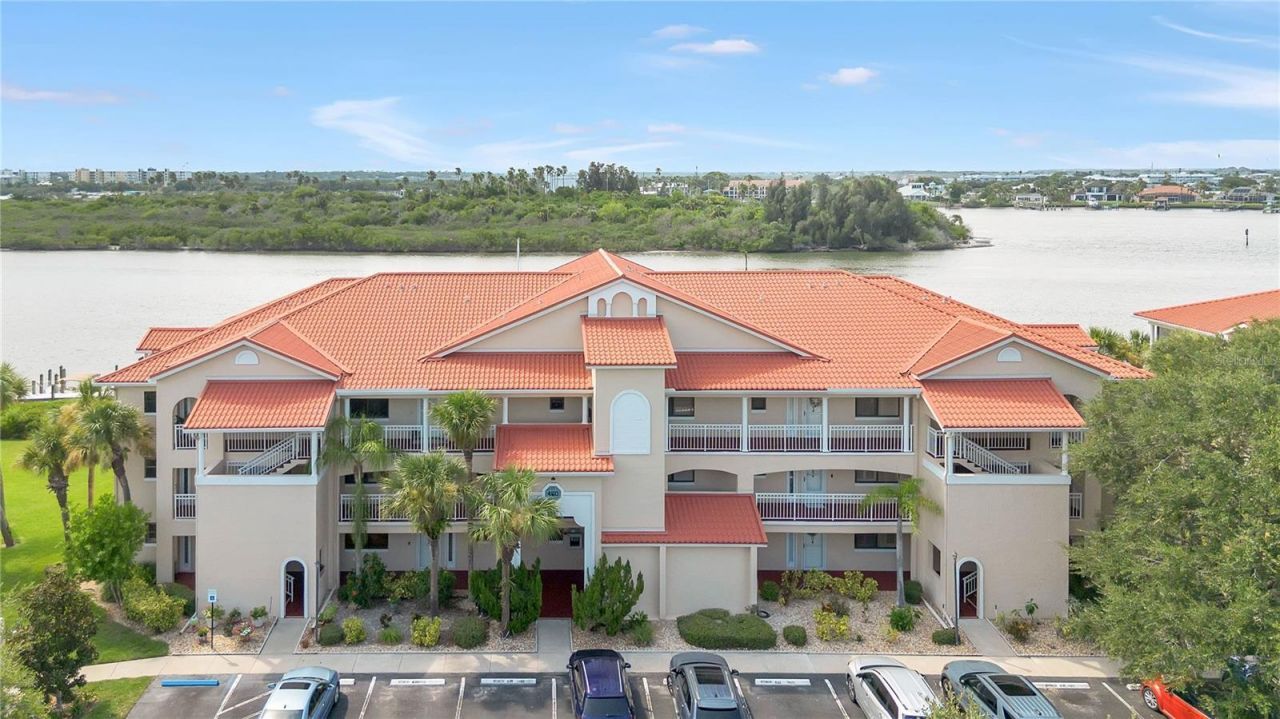 460 Bouchelle Drive, Unit 101, New Smyrna Beach, FL 32169 Photo