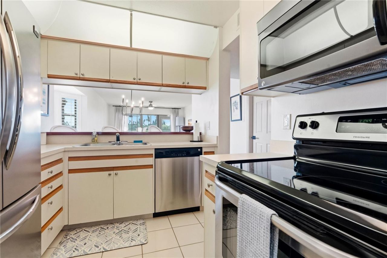 460 Bouchelle Drive, Unit 101, New Smyrna Beach, FL 32169 Photo