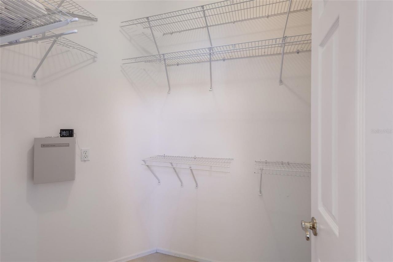 7111 41st Lane E, Sarasota, FL 34243 Photo