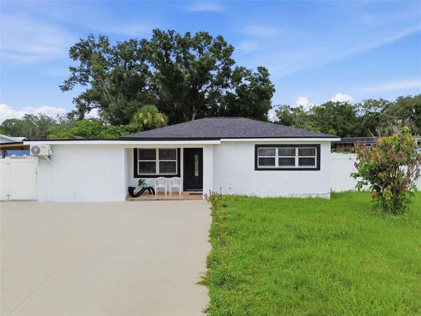 8901 N OREGON AVENUE , TAMPA, FL 33604