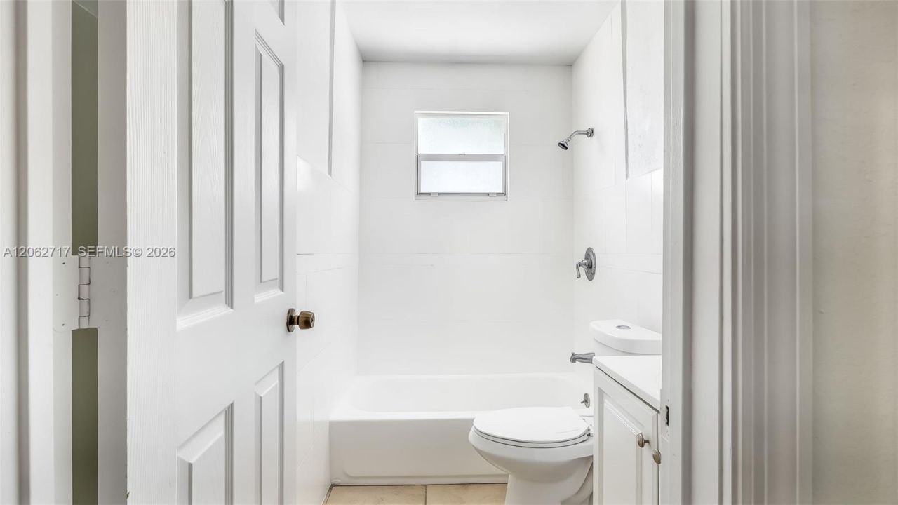 117 E 10th St , Hialeah, FL 33010 Photo