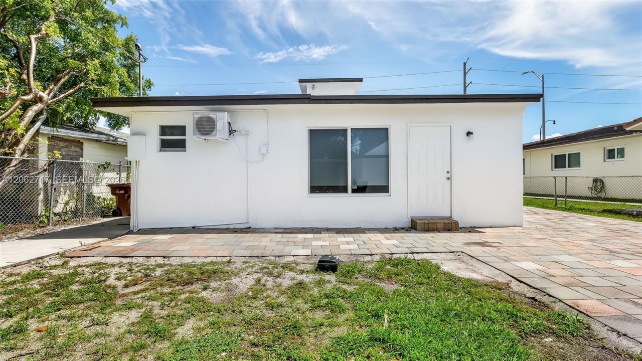117 E 10th St , Hialeah, FL 33010 Photo