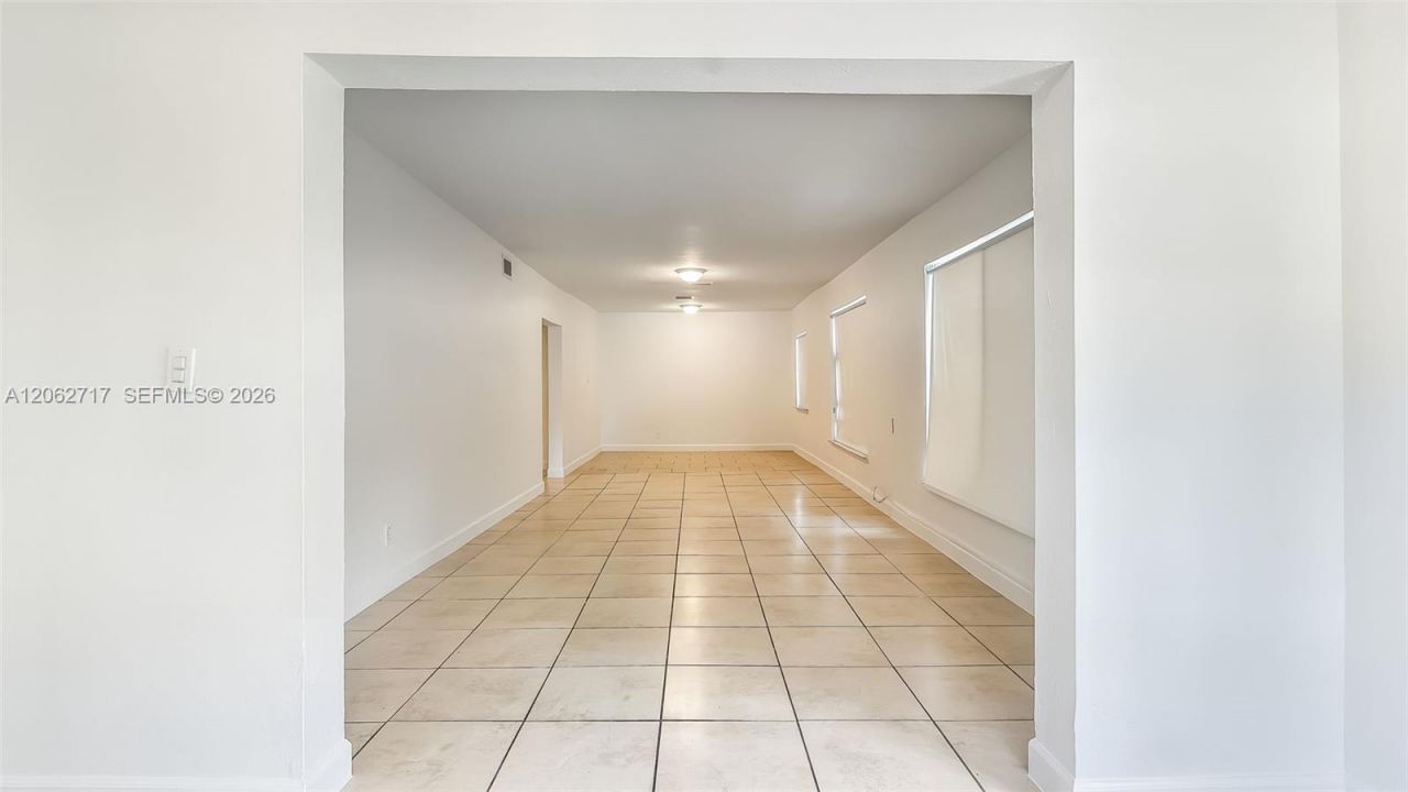 117 E 10th St , Hialeah, FL 33010 Photo
