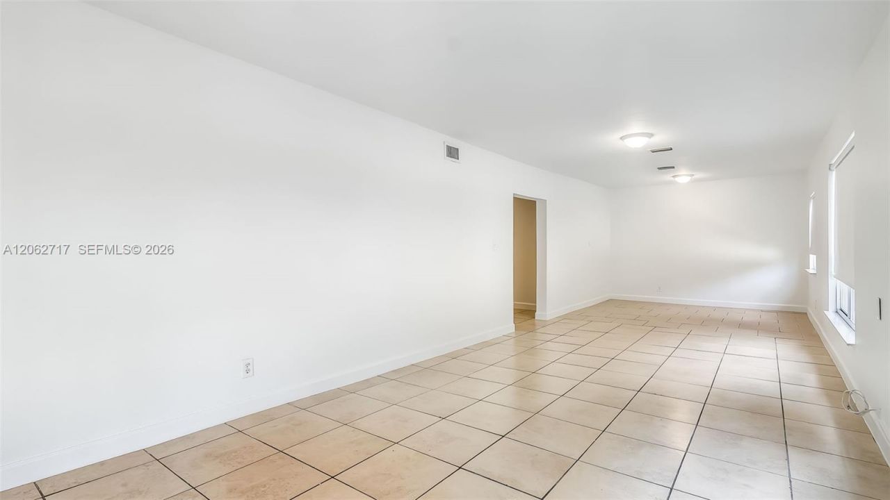 117 E 10th St , Hialeah, FL 33010 Photo