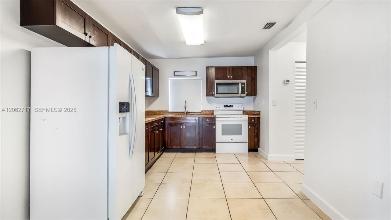 117 E 10th St , Hialeah, FL 33010 Photo