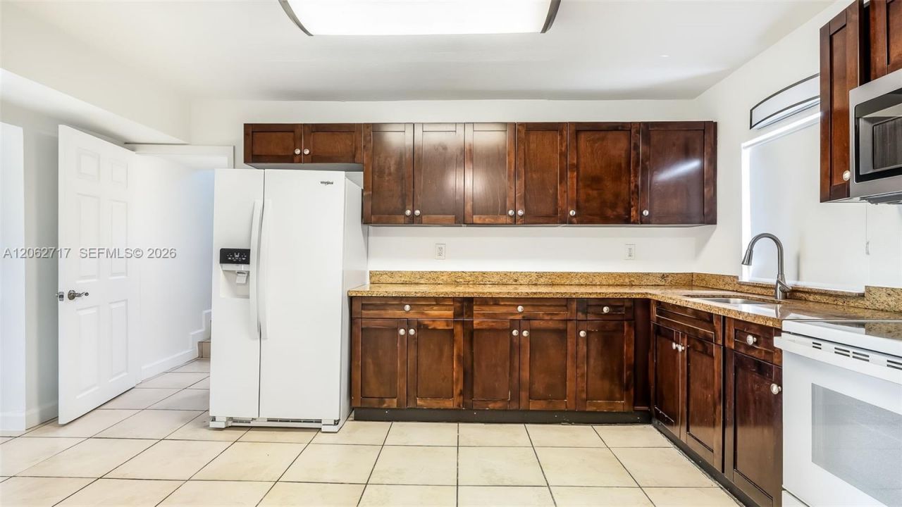 117 E 10th St , Hialeah, FL 33010 Photo