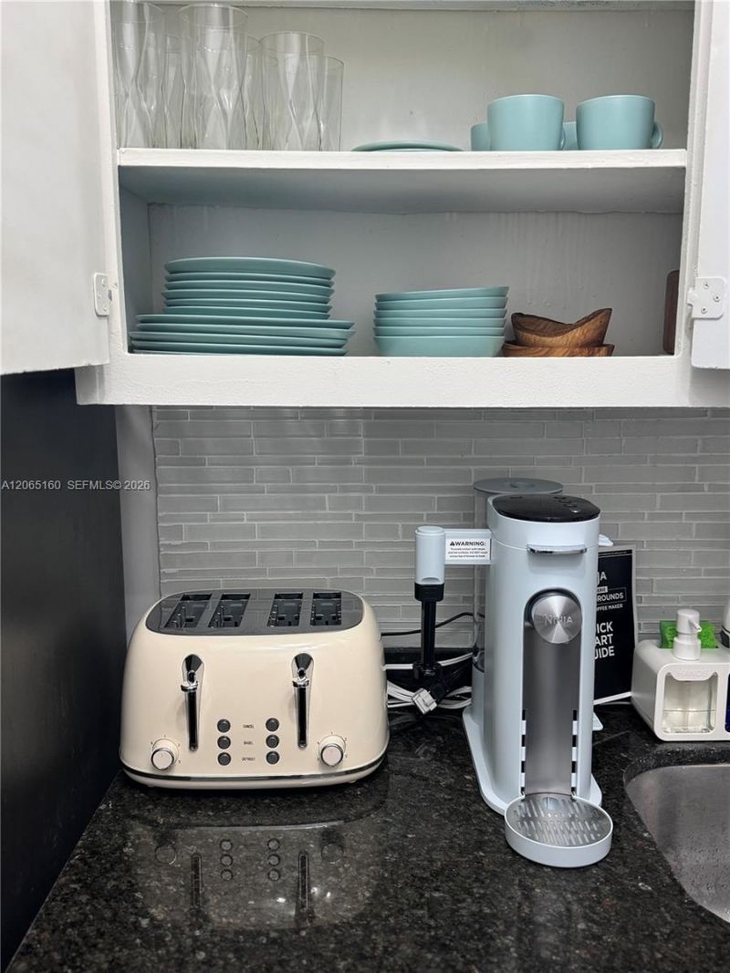7904 West Dr , Unit 608, North Bay Village, FL 33141 Photo