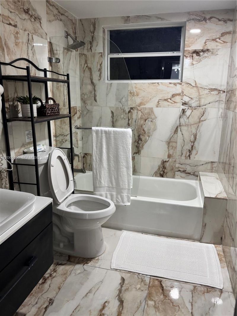 7904 West Dr , Unit 608, North Bay Village, FL 33141 Photo