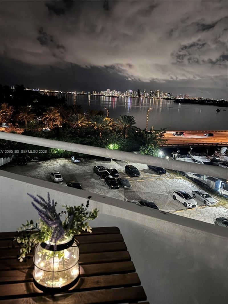 7904 West Dr , Unit 608, North Bay Village, FL 33141 Photo