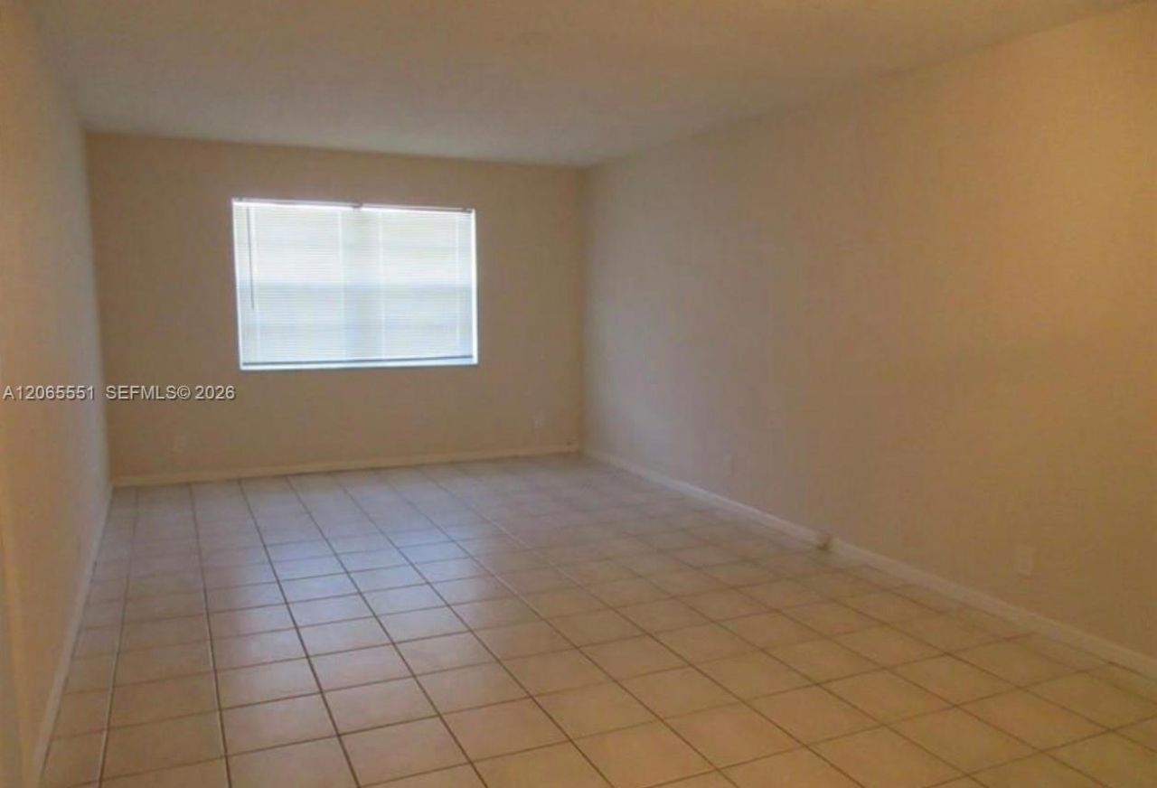10751 Royal Palm Blvd , Unit 17, Coral Springs, FL 33065 Photo