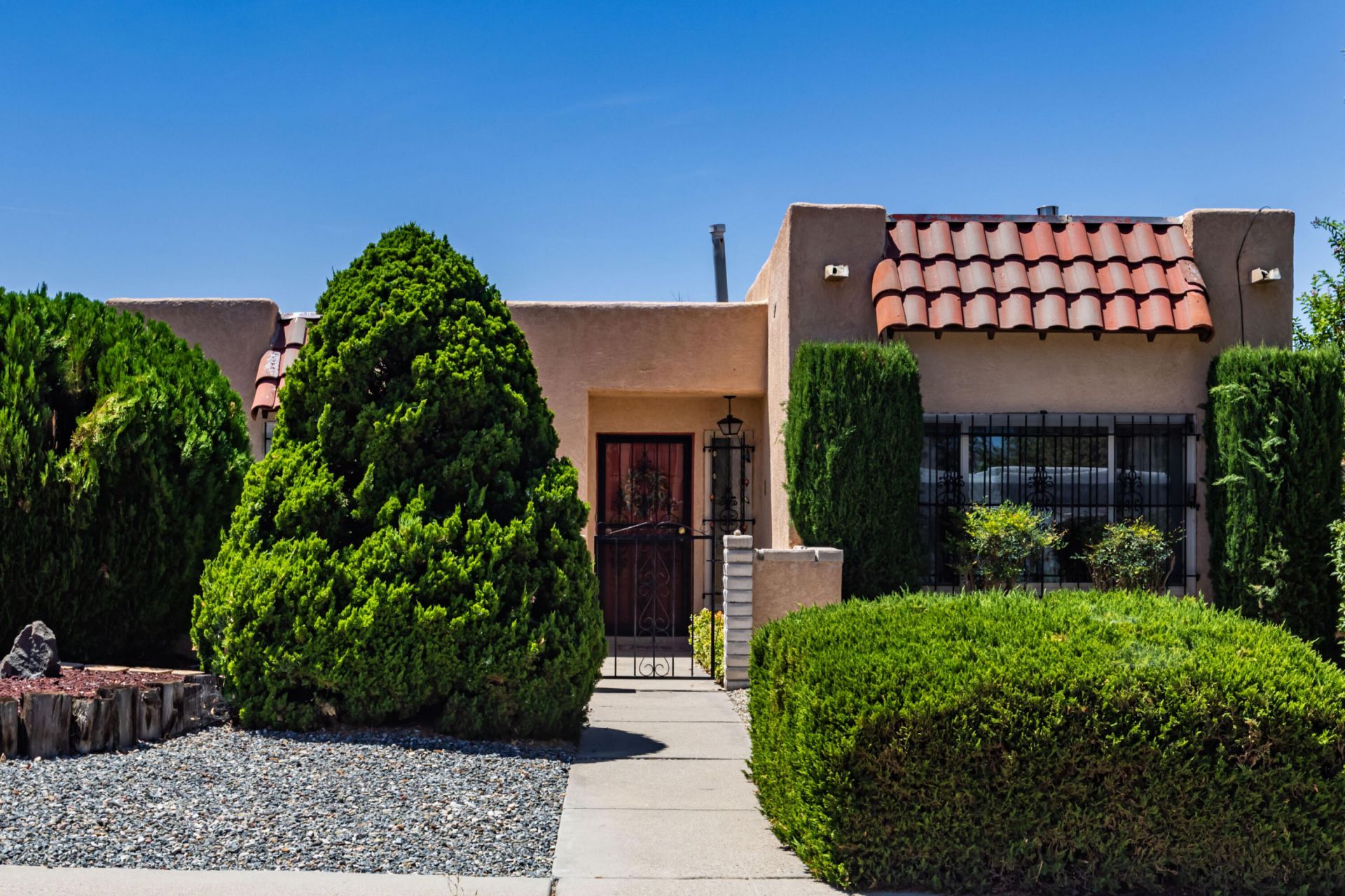 8506 Chambers Place Ne, Albuquerque, NM 87111 Main Photo