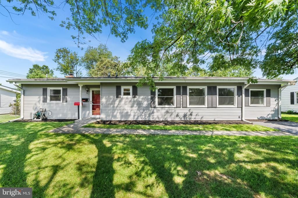 6221 Apache Street, Springfield, VA 22150 Main Photo