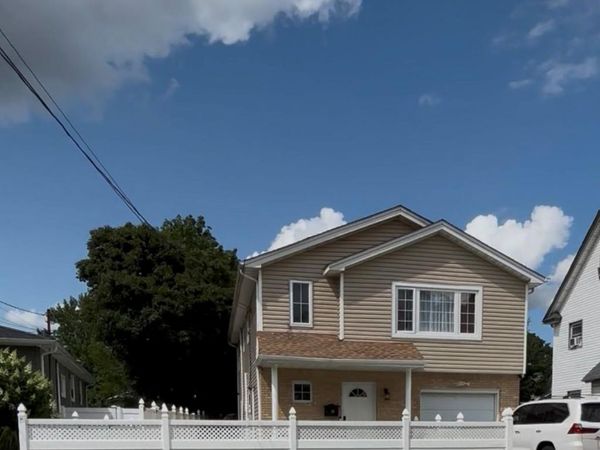 93 Peters Avenue , Hempstead, NY 11550