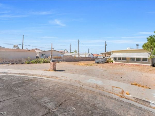2029 College Circle, Las Vegas, NV 89156