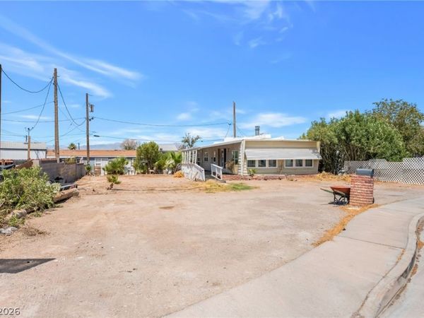 2029 College Circle, Las Vegas, NV 89156