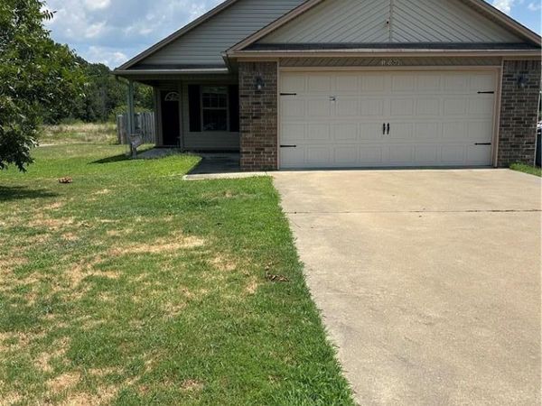 1209 S Pittsburg Ave , Russellville, AR 72802