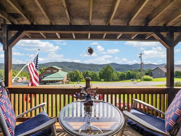 955 Livingston Boat Dock Road, Allons, TN 38541
